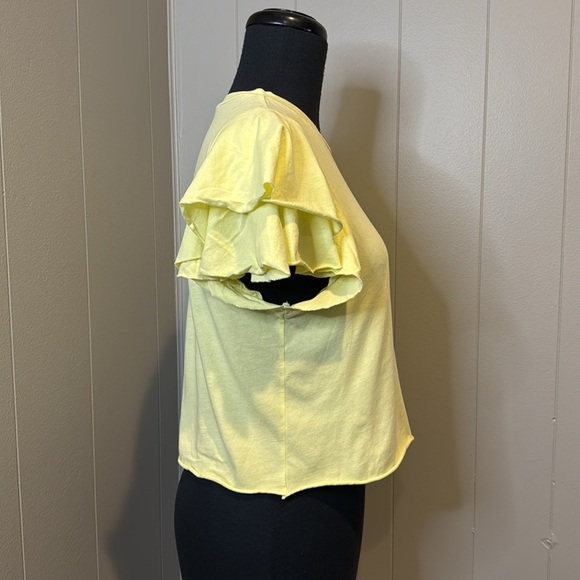 E Kimchi Blue Women’s Small Layered Ruffle Sleeve Cropped Shirt Unfinished Hem - Picture 3 of 6